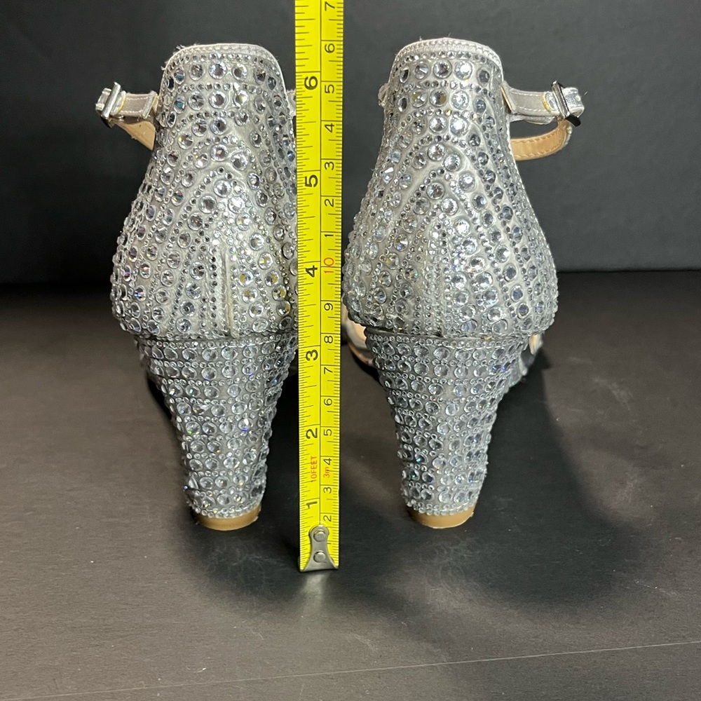 New Betsey Johnson Silver Rhinestone Debie Wedge Heel Shoes Size 8.5 - Picture 6 of 12